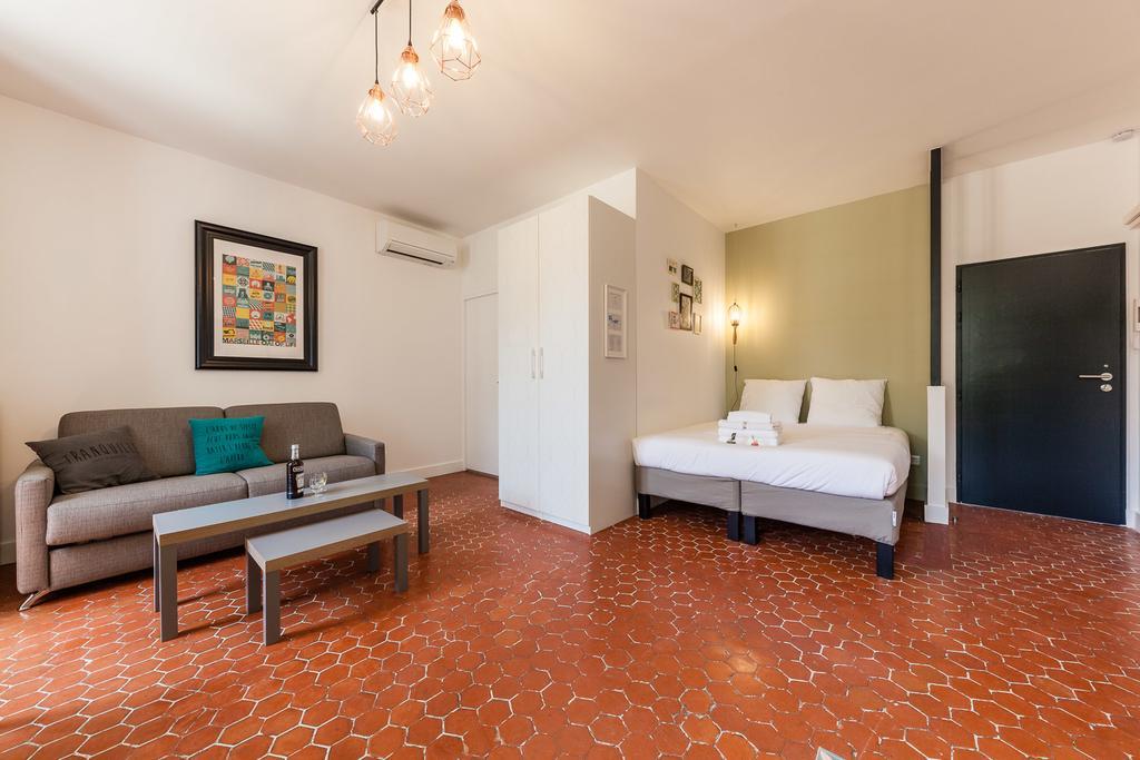 Chez Nous - 7 Appartements Sur Le Vieux Port Marseille Ngoại thất bức ảnh